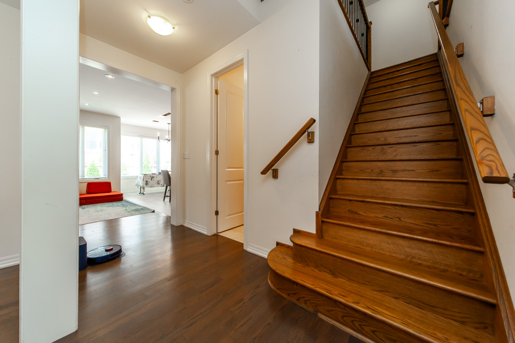 183-beaveridge-ave-oakville-11