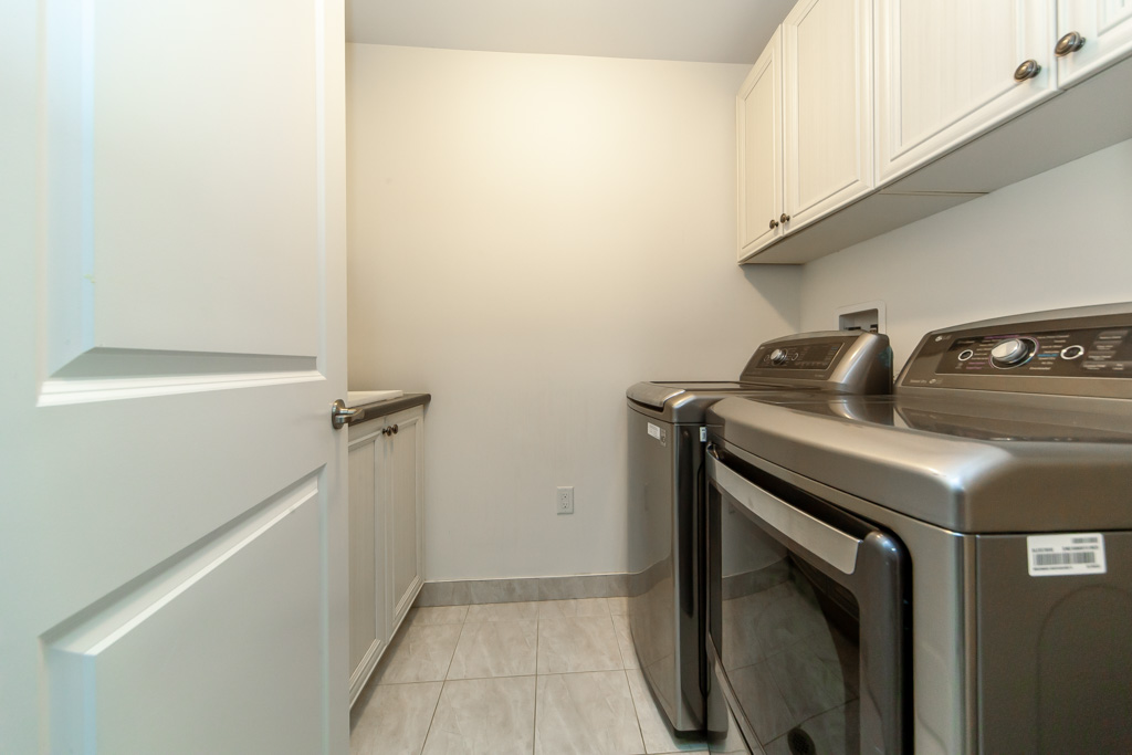 183-beaveridge-ave-oakville-26