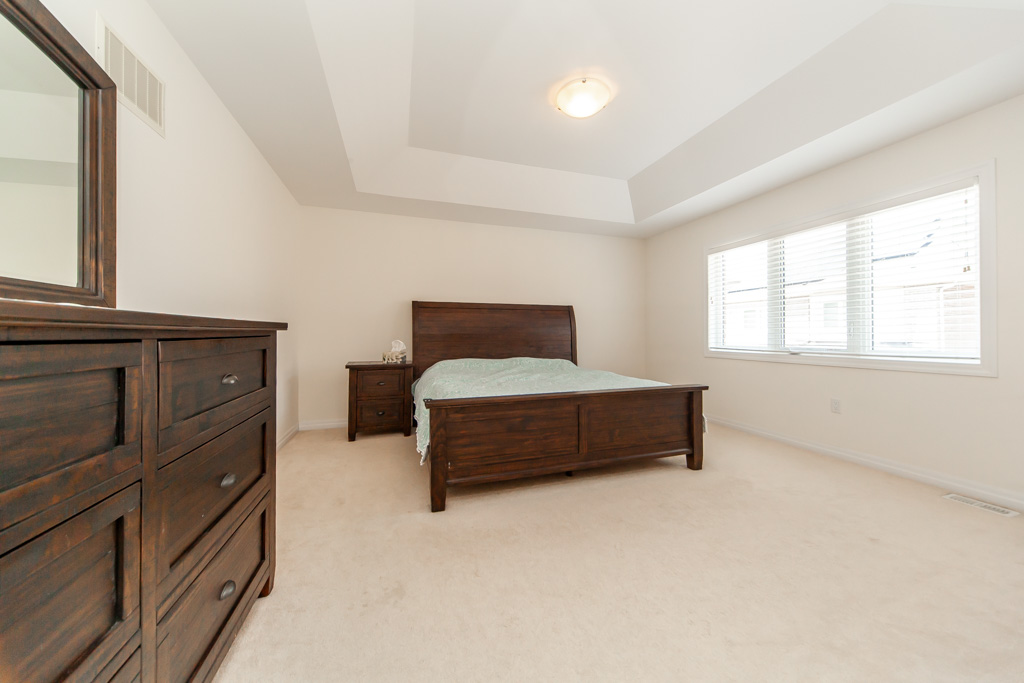 183-beaveridge-ave-oakville-28