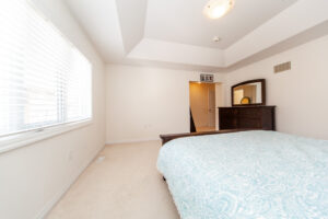 183-beaveridge-ave-oakville-30