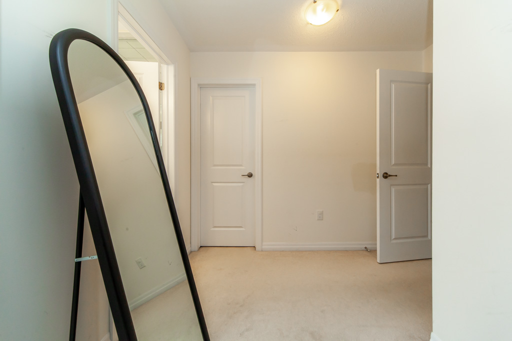 183-beaveridge-ave-oakville-31