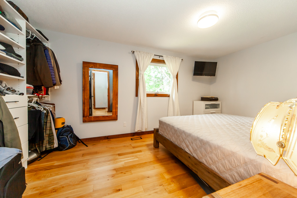 2-orsi-st-everett-s2-23