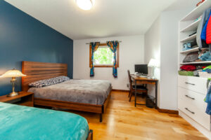 2-orsi-st-everett-s2-27