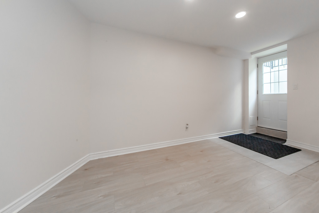 22-branstone-dr-whitby-lower-level-20