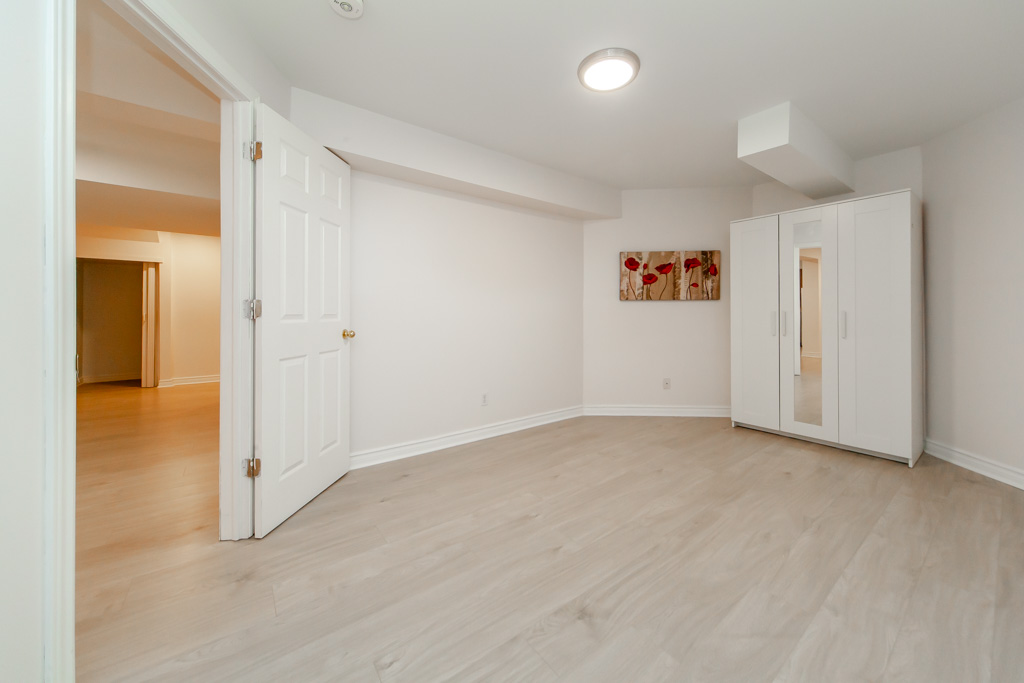 22-branstone-dr-whitby-lower-level-26