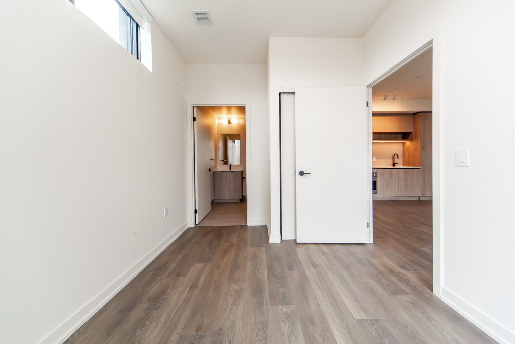 510-181-sterling-rd-toronto-27