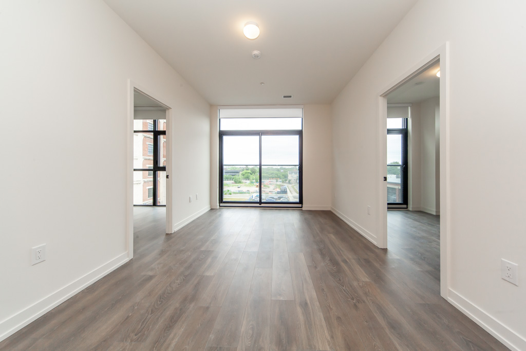 510-181-sterling-rd-toronto-9