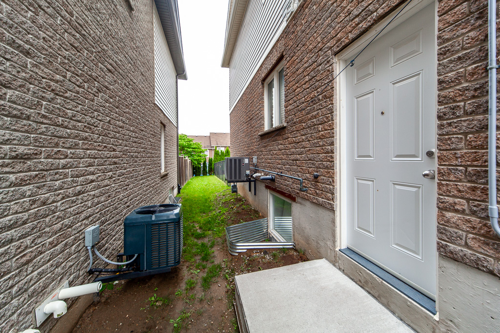 55-rockcliffe-dr-kitchener-v3-59