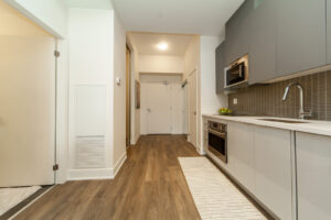 606-2908-highway-7-vaughan-22