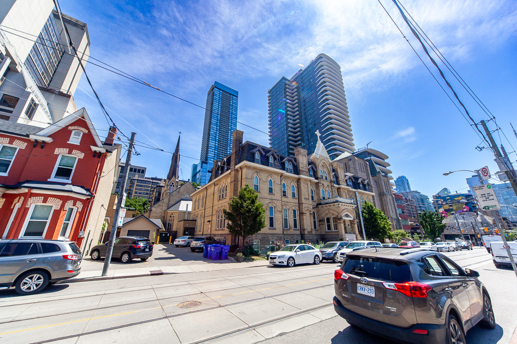 1511-280-dundas-st-w-toronto-1