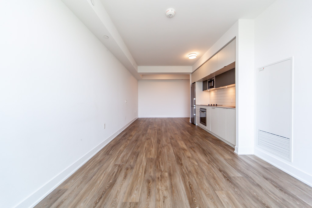 2924-585-bloor-st-e-toronto-15