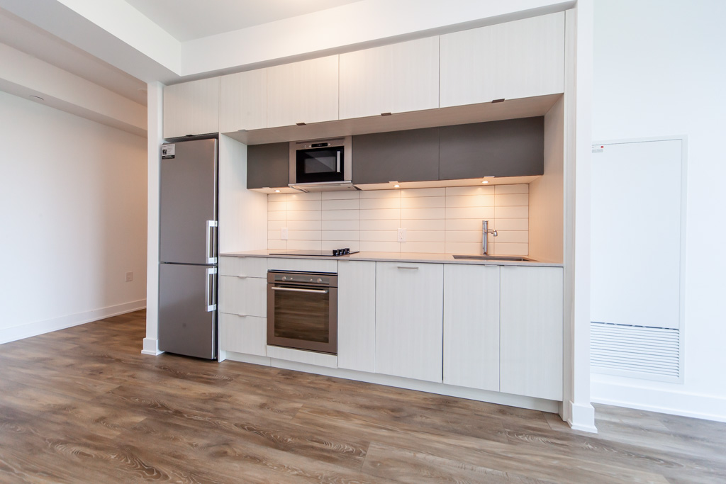 2924-585-bloor-st-e-toronto-19