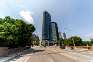 2924-585-bloor-st-e-toronto-2