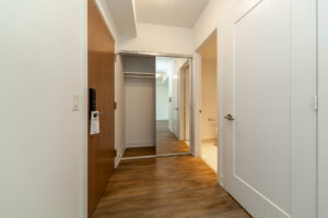 2924-585-bloor-st-e-toronto-22