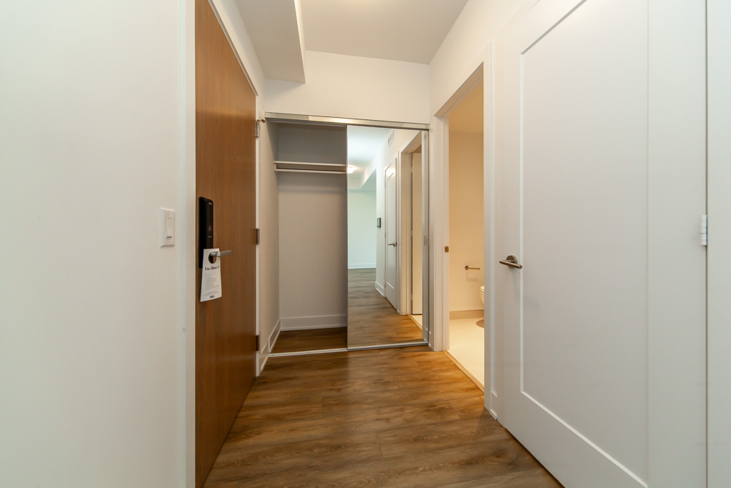 2924-585-bloor-st-e-toronto-22