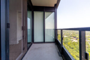 2924-585-bloor-st-e-toronto-39