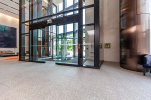 2924-585-bloor-st-e-toronto-5