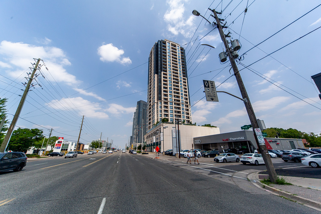502-1-grandview-ave-thornhill-1