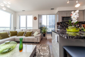 502-1-grandview-ave-thornhill-11