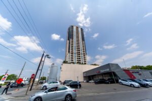502-1-grandview-ave-thornhill-2
