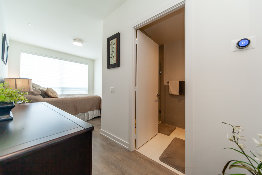 502-1-grandview-ave-thornhill-23