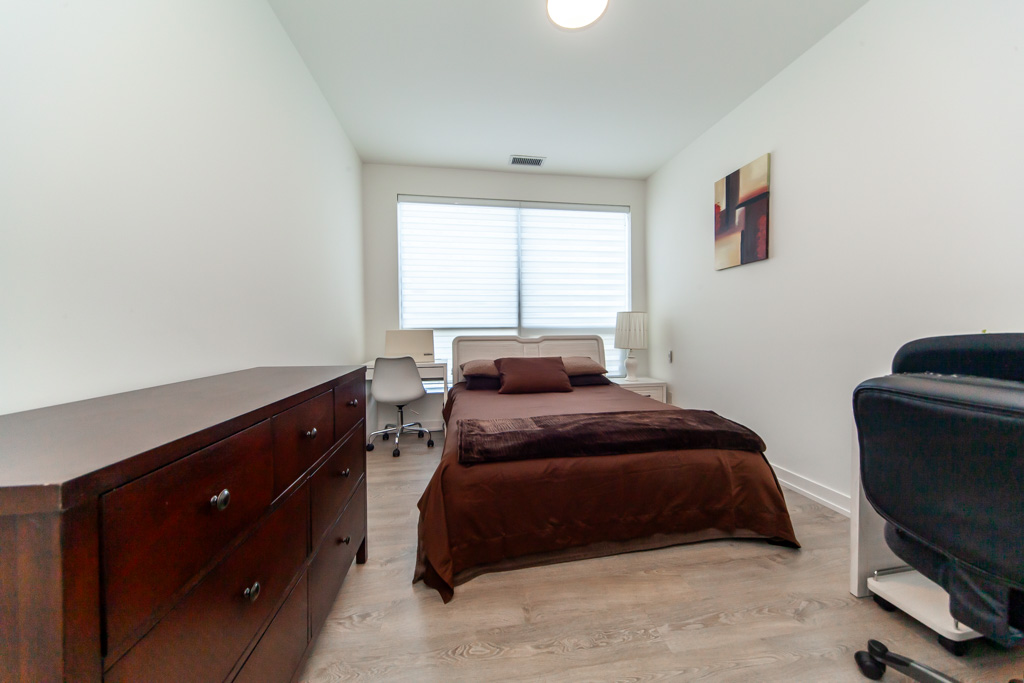 502-1-grandview-ave-thornhill-27