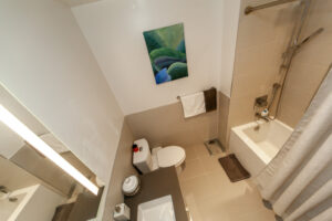 502-1-grandview-ave-thornhill-32