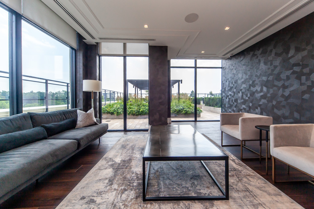 502-1-grandview-ave-thornhill-39
