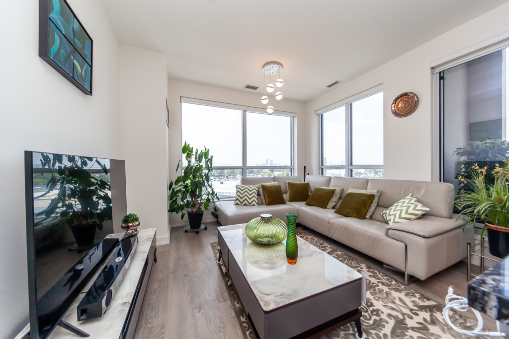 502-1-grandview-ave-thornhill-8