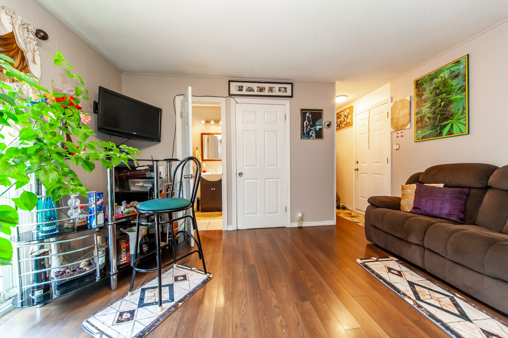 619-willow-st-shelburne-33