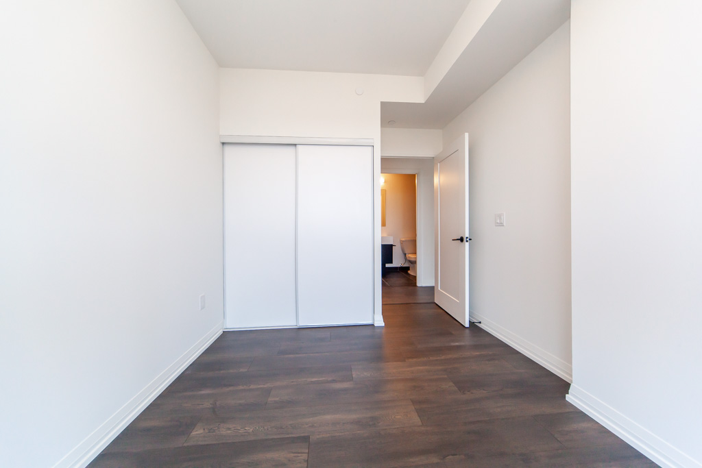 710-280-dundas-st-w-toronto-31