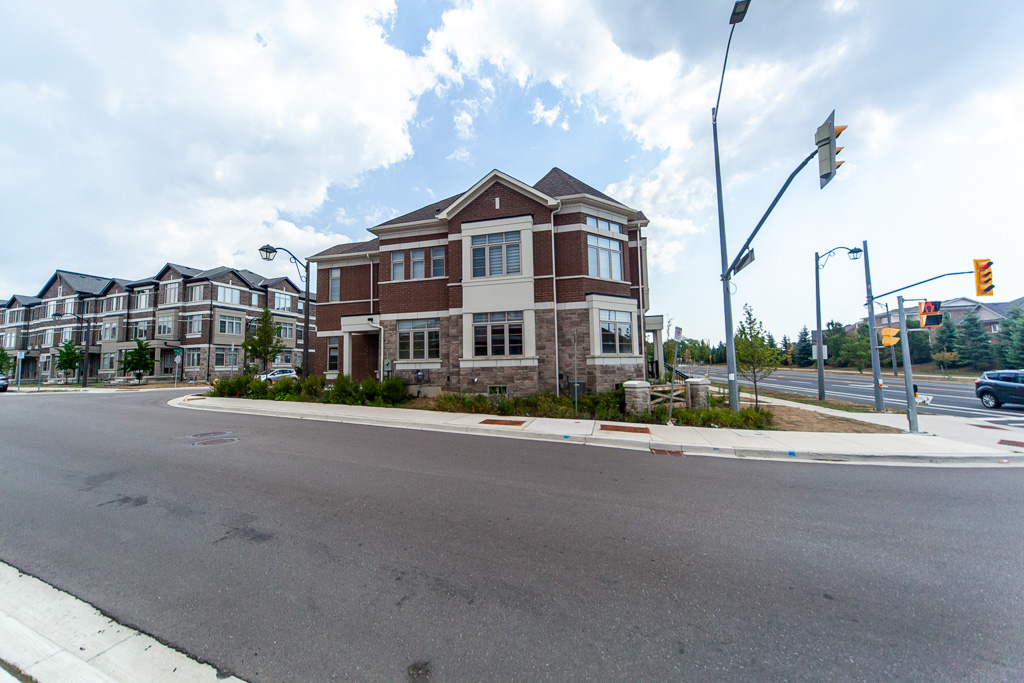 1-carneros-way-markham-2