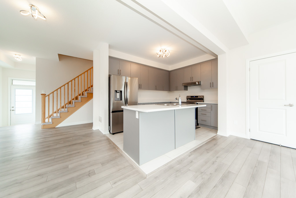 1-carneros-way-markham-21