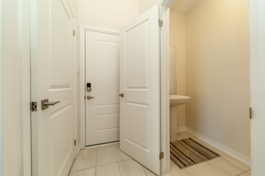 1-carneros-way-markham-25