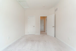 1-carneros-way-markham-48