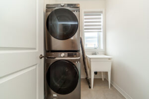 1-carneros-way-markham-49