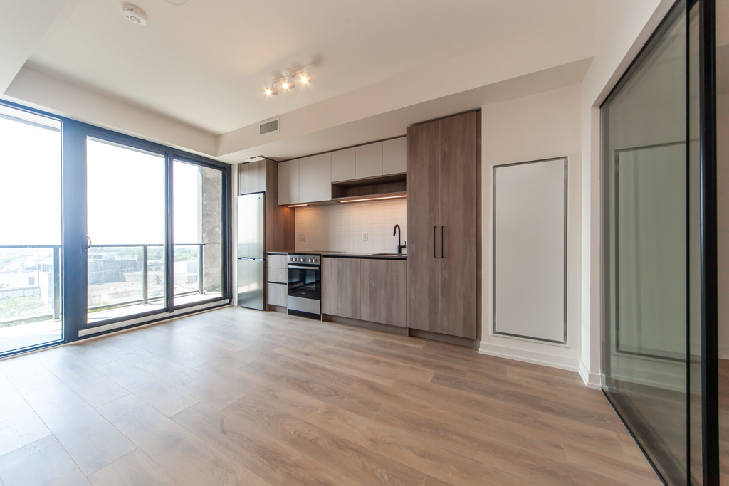1206-181-sterling-rd-toronto-18