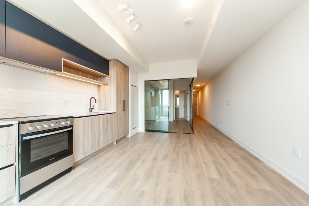 1406-181-sterling-rd-toronto-13