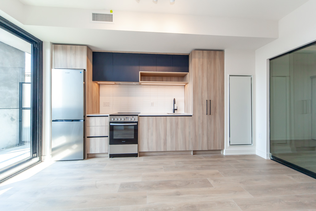 1406-181-sterling-rd-toronto-15