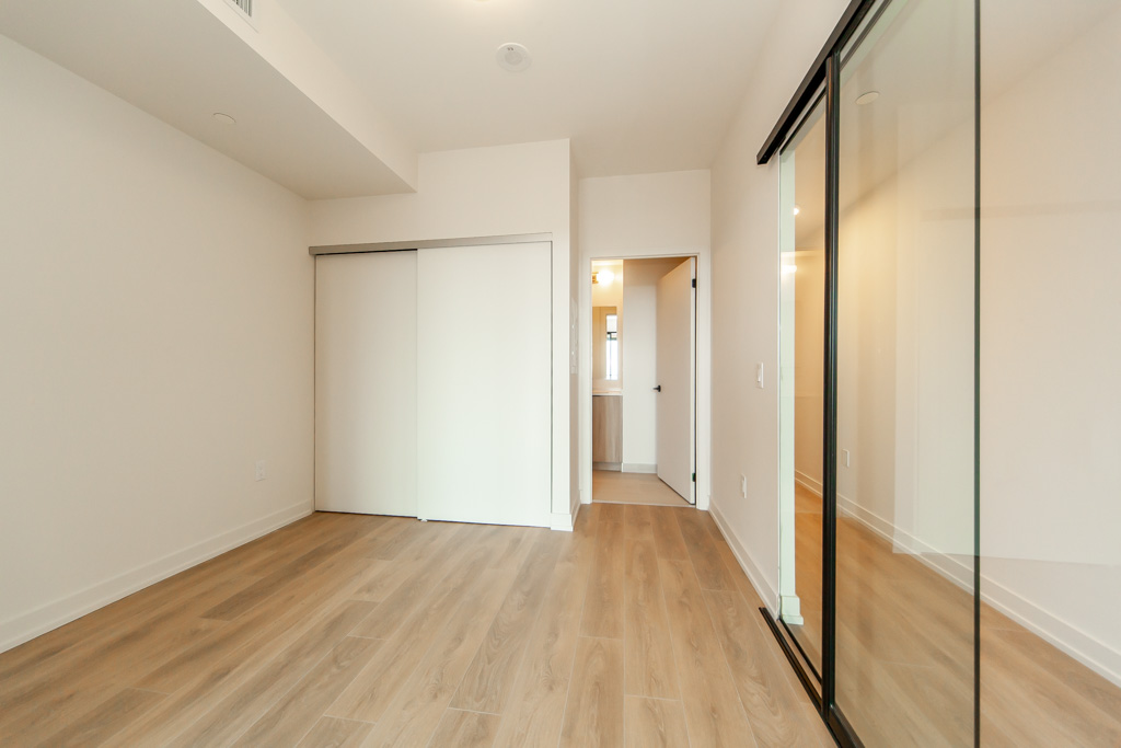 1406-181-sterling-rd-toronto-19