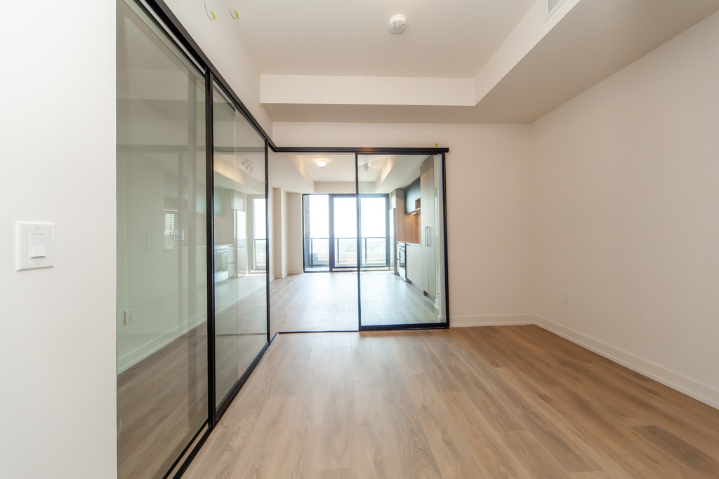 1406-181-sterling-rd-toronto-21