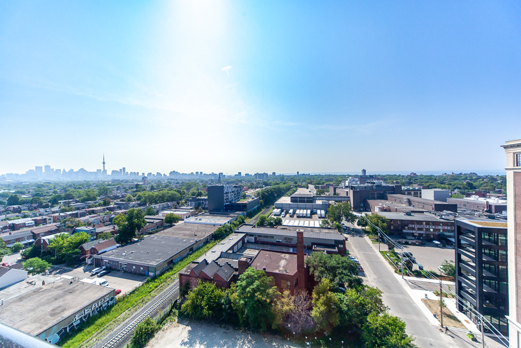 1406-181-sterling-rd-toronto-32