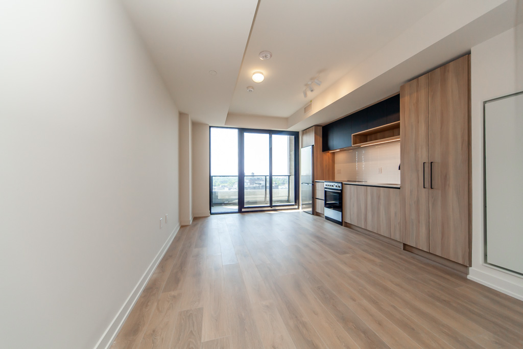 1406-181-sterling-rd-toronto-9