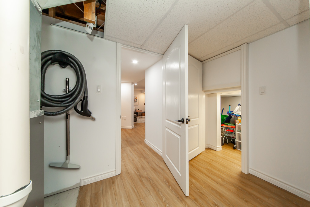 20-worthview-dr-vaughan-46