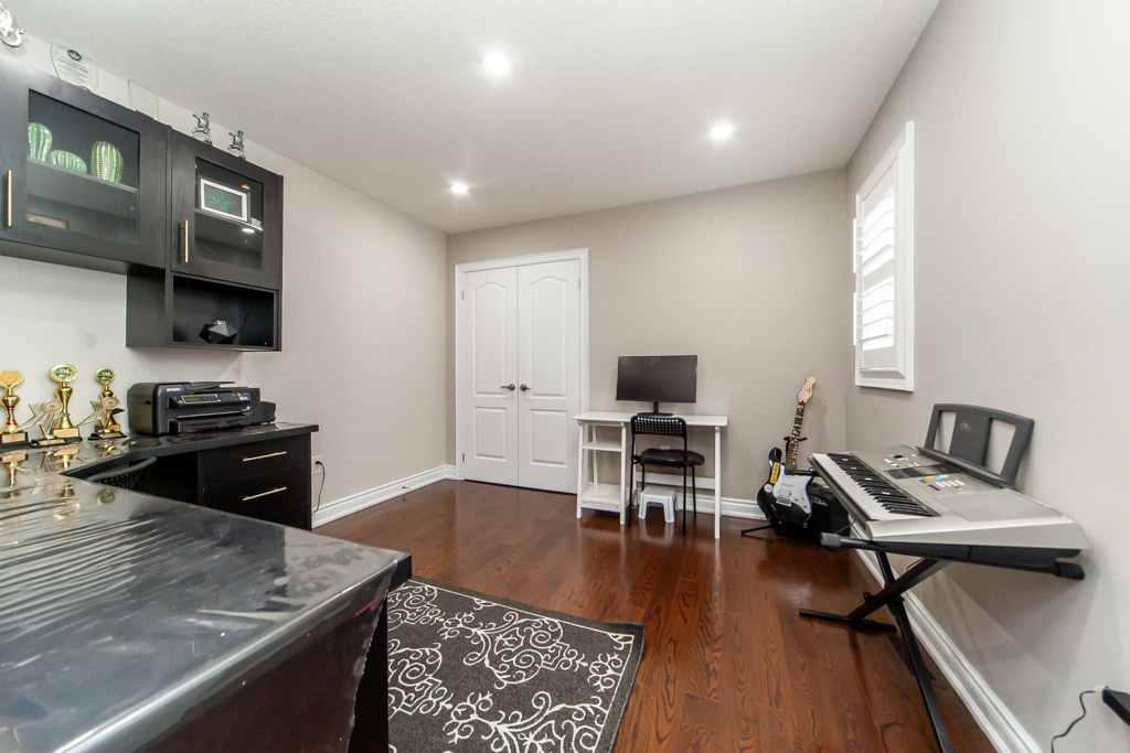 238-wardlaw-pl-woodbridge-34