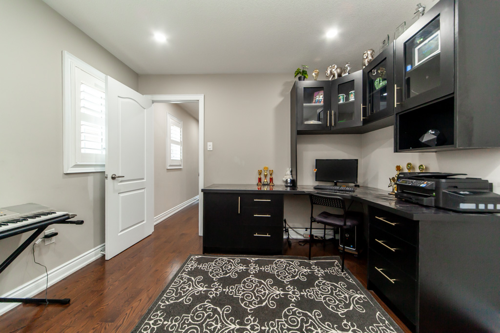 238-wardlaw-pl-woodbridge-35