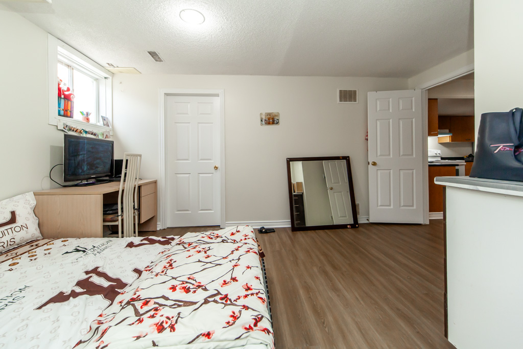 25-morning-dew-cres-brampton-43
