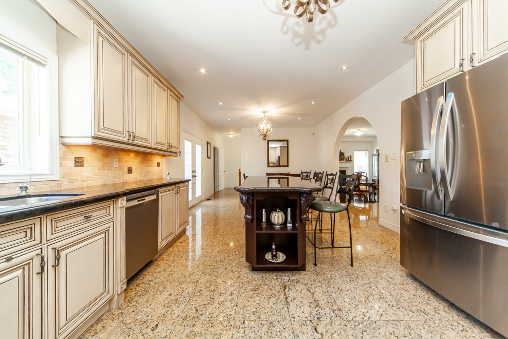 3901-early-settler-row-mississauga-22