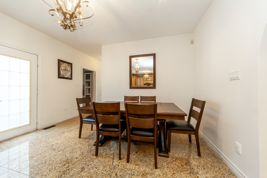 3901-early-settler-row-mississauga-23