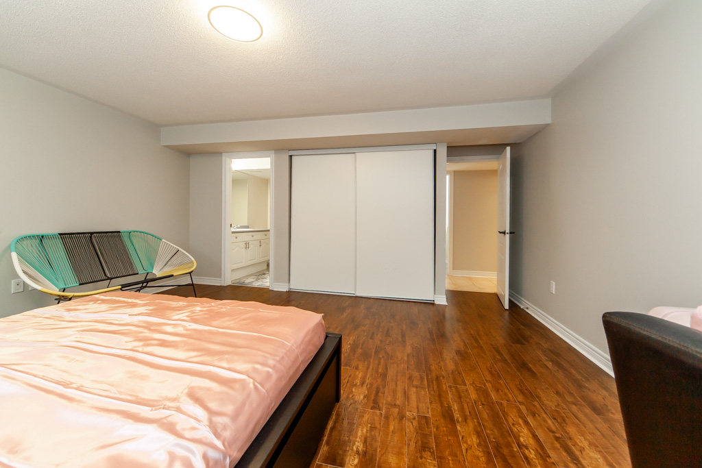 3901-early-settler-row-mississauga-52